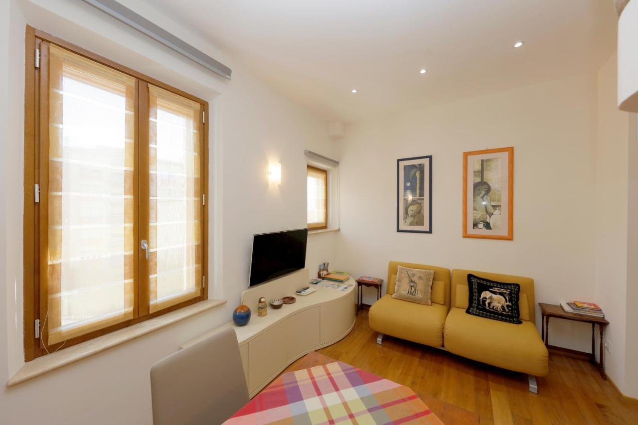 Siena Uptown - Sabrina'S Cozy Apartment المظهر الخارجي الصورة