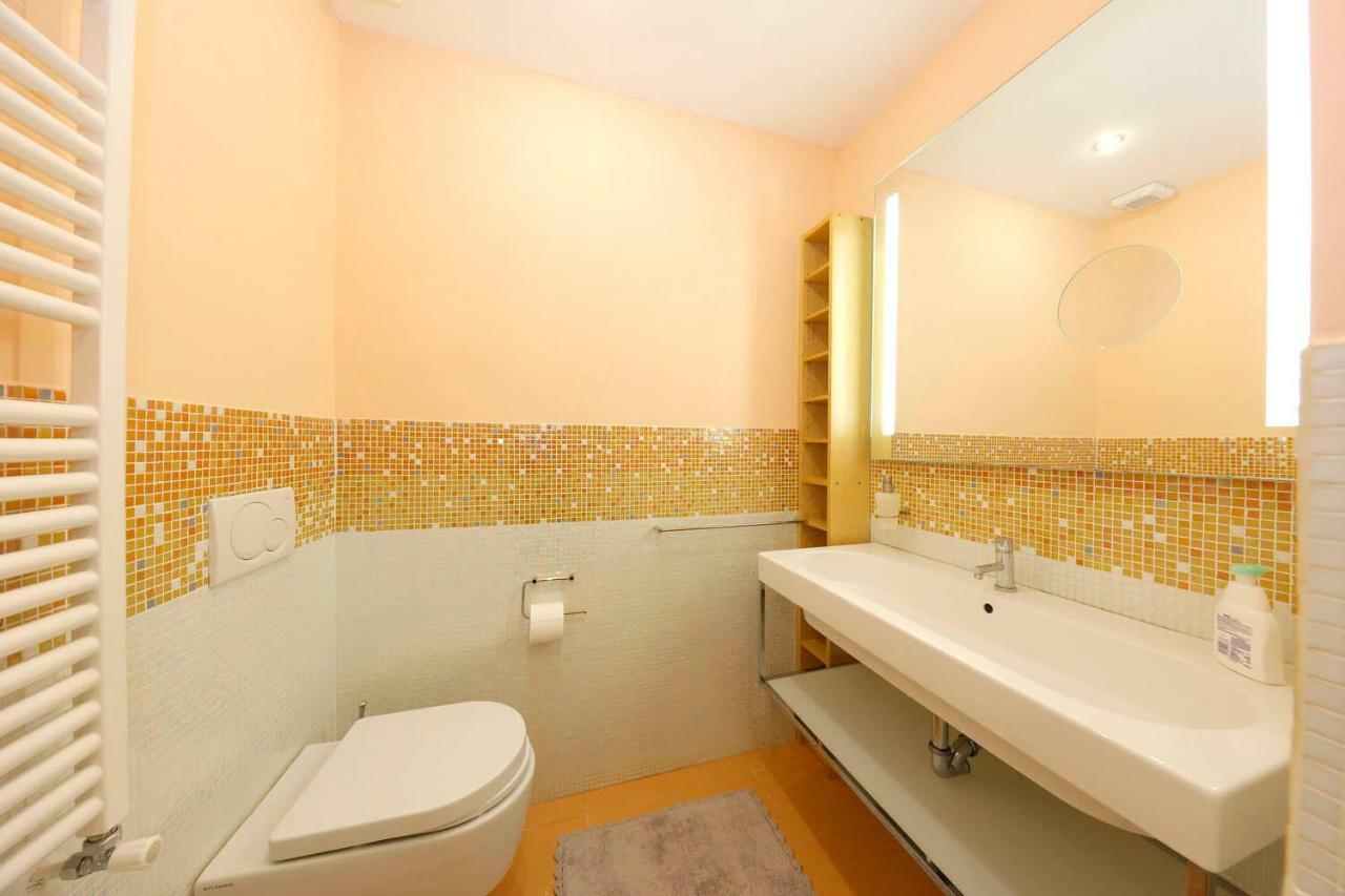 Siena Uptown - Sabrina'S Cozy Apartment المظهر الخارجي الصورة